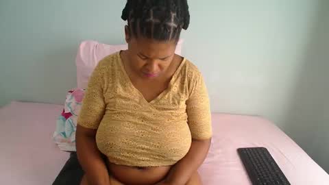 candyyumsaerolaxx online show from 05/29/26, 08:12