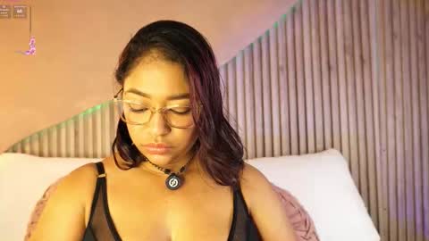 Canela Hot  online show from 03/29/26, 12:38
