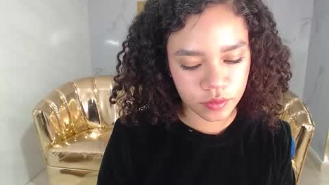 canela_s1 online show from 10/30/25, 08:20