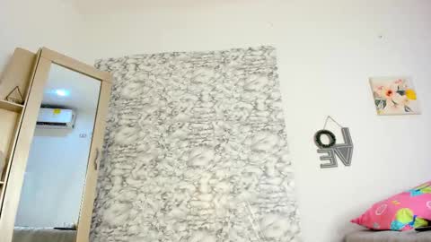 Canhela online show from 09/13/25, 04:45