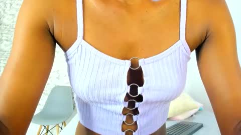 Canhela online show from 09/16/25, 04:24