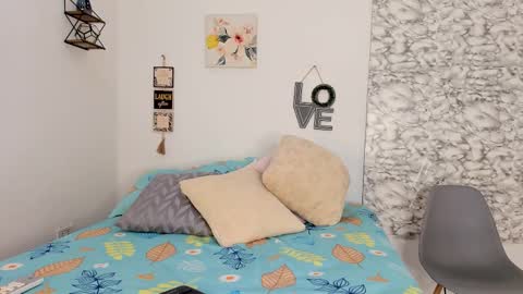 Canhela online show from 10/18/25, 11:00