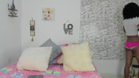 Canhela online show from 02/25/26, 01:15