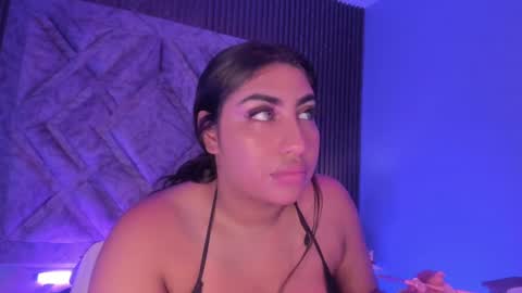 GABRIELA LOPEZ online show from 02/07/25, 10:20