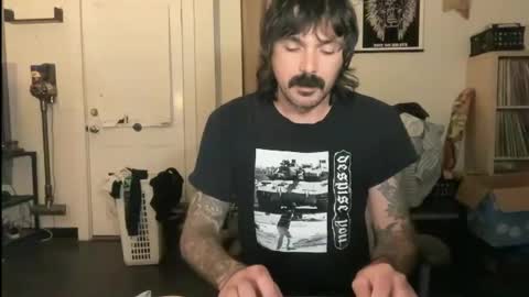 cantleavethehouse online show from 10/06/25, 04:43