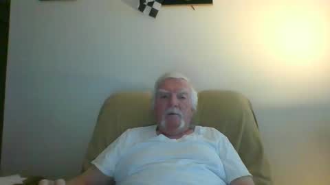 capecod21 online show from 01/05/25, 01:47