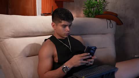 Snapshot of capizzi_ chatting on 10/03/25, 10:51 David Capizzi online show from 10/03/25, 10:51