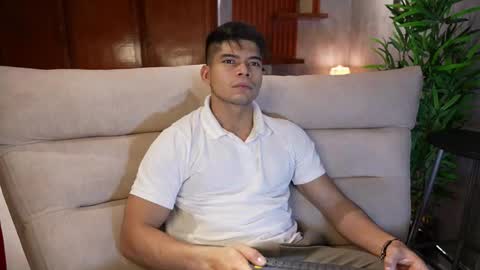 Snapshot of capizzi_ chatting on 10/20/25, 06:25 David Capizzi online show from 10/20/25, 06:25