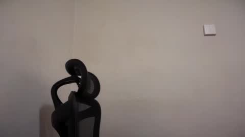 Emma online show from 10/20/25, 04:13