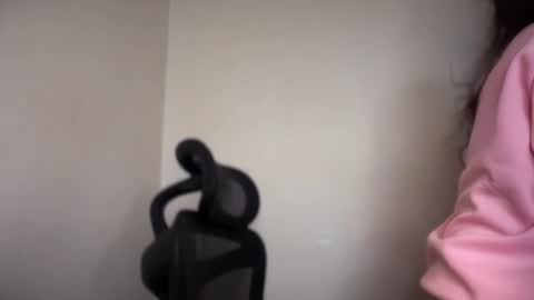 Emma online show from 12/04/25, 08:12