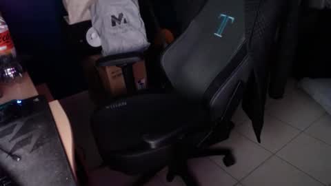 Snapshot of captain_fatcock chatting on 02/28/25, 03:15 captain_fatcock online show from 02/28/25, 03:15