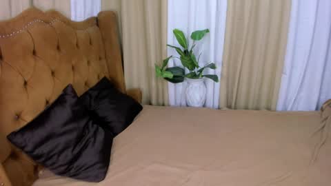 Yumi Aera online show from 03/28/26, 06:40