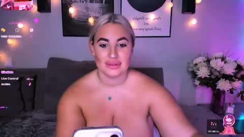     .         .  online show from 02/13/25, 10:22