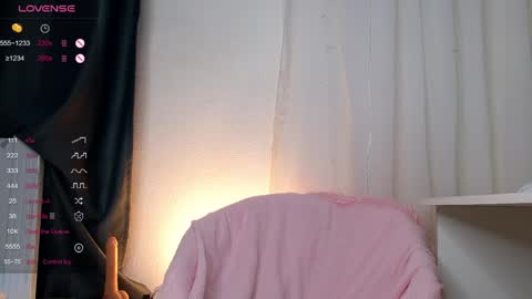 Snapshot of caramelangels chatting on 05/06/26, 07:46 Viola Marika and Visma online show from 05/06/26, 07:46