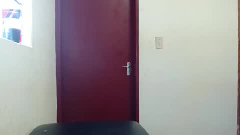 Snapshot of caramelbbe chatting on 11/17/25, 11:16 fifi online show from 11/17/25, 11:16