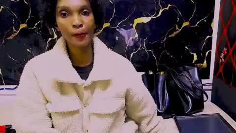 caramelminxx_ online show from 06/21/26, 07:00