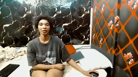 caramelminxx_ online show from 07/12/26, 07:32