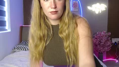 Lana online show from 04/16/26, 03:29