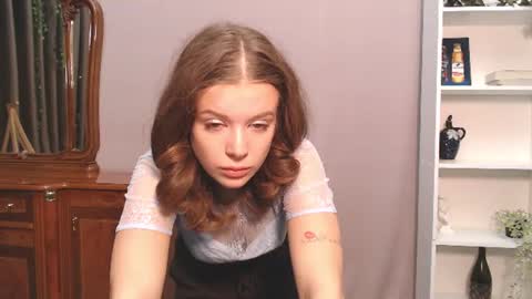 Mila online show from 06/11/26, 06:50