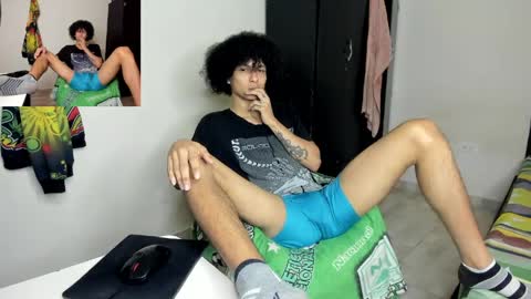 Carlos and Cristian  online show from 05/05/26, 06:43