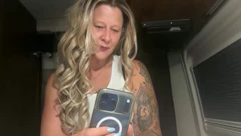 carebear5719 online show from 04/19/26, 02:55