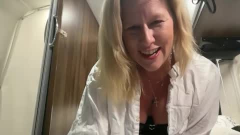 carebear5719 online show from 05/19/26, 12:27