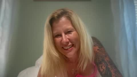carebear5719 online show from 06/24/26, 08:52