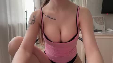 caressysiren online show from 06/25/26, 01:26