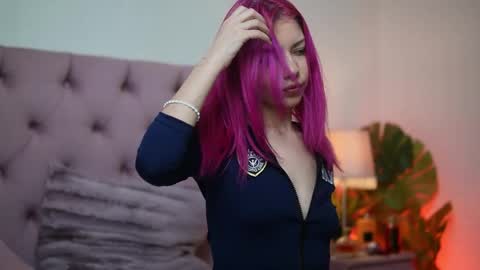  Carina  online show from 03/01/26, 10:01