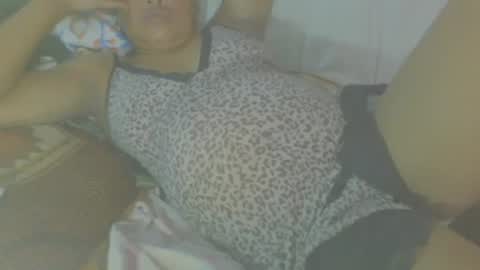 carinesexy69 online show from 10/08/25, 10:46