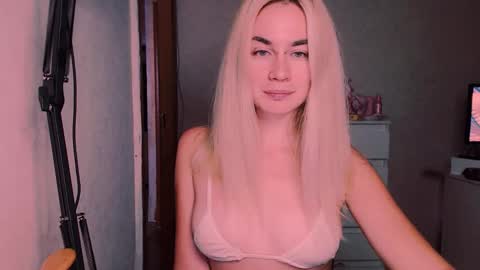 Carin online show from 09/23/25, 07:17