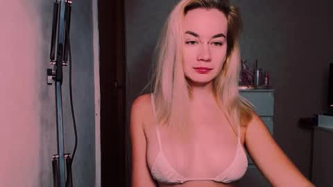 Carin online show from 09/27/25, 05:12