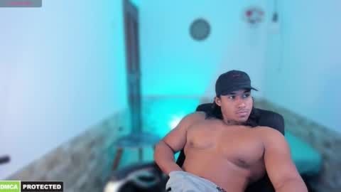 Snapshot of carl_smithh chatting on 11/13/25, 04:44 Carl online show from 11/13/25, 04:44