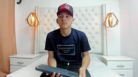 CARL online show from 06/08/26, 02:17