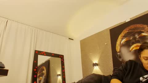 Snapshot of carla_and_robert chatting on 03/05/25, 06:33 carla and robert online show from 03/05/25, 06:33