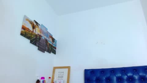 Snapshot of carla_beer chatting on 02/25/25, 12:47 Carla online show from 02/25/25, 12:47