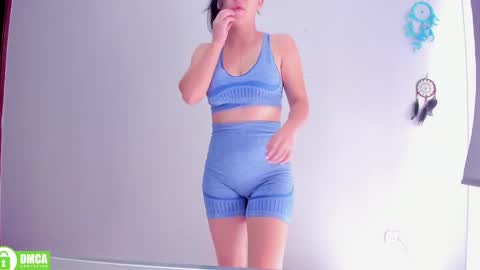 Snapshot of carla_rossi chatting on 02/15/25, 04:01 Carla online show from 02/15/25, 04:01