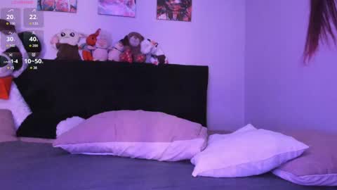 Carla online show from 04/12/26, 03:44