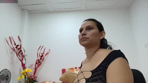 carlaantonellii online show from 04/14/26, 03:45