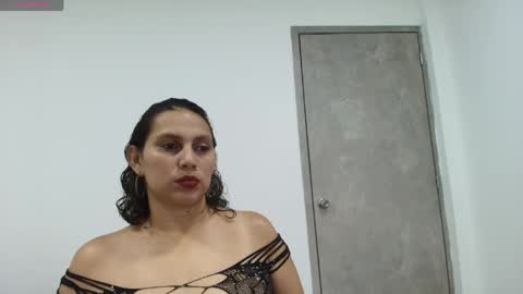 carlaantonellii online show from 04/16/26, 03:51