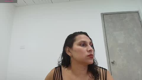 carlaantonellii online show from 04/23/26, 04:14