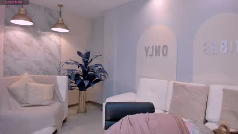 Carla Bunnis online show from 12/02/25, 12:10