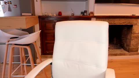 Carla Connor online show from 01/25/25, 12:47