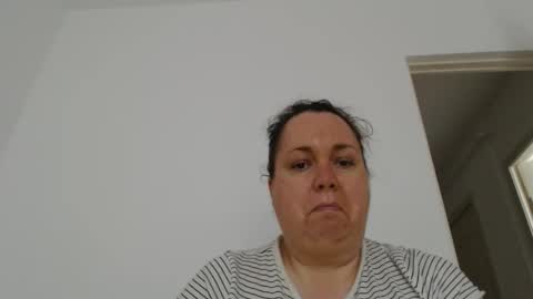 Carlaruth online show from 04/16/26, 04:02