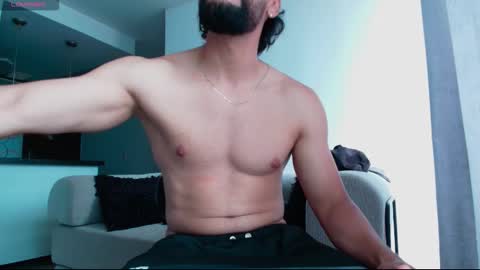 Snapshot of carlbadams96 chatting on 10/12/25, 07:02 sebasfit online show from 10/12/25, 07:02