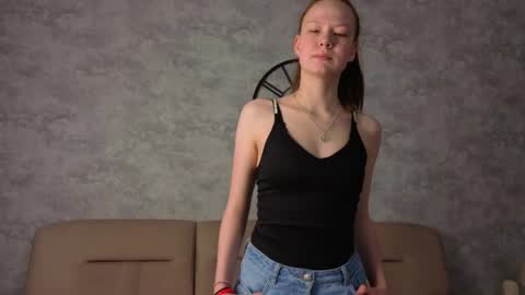 Snapshot of carleenalfredo chatting on 04/02/26, 06:05 Kate - online show from 04/02/26, 06:05