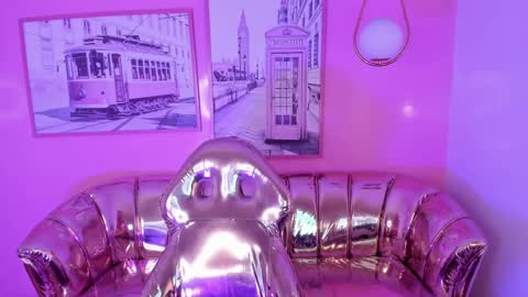 Snapshot of carlie_mayer chatting on 01/09/25, 03:26 CARLYE online show from 01/09/25, 03:26