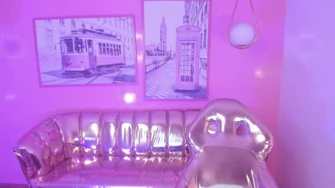 Snapshot of carlie_mayer chatting on 01/16/25, 03:34 CARLYE online show from 01/16/25, 03:34