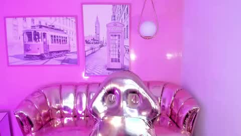 Snapshot of carlie_mayer chatting on 02/28/25, 02:09 CARLYE online show from 02/28/25, 02:09