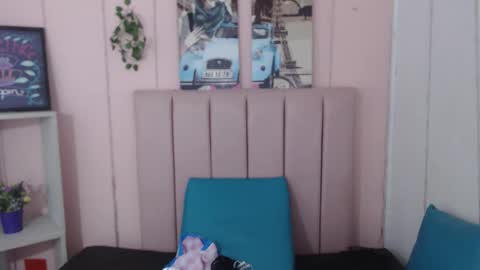 CARLIN GIMENES online show from 09/18/25, 01:02